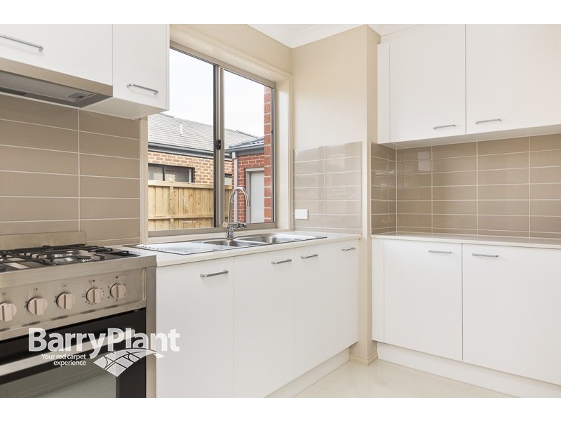 25 Len George Drive, Keysborough VIC 3173