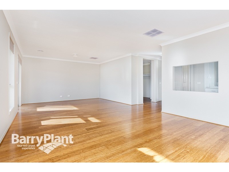 25 Len George Drive, Keysborough VIC 3173