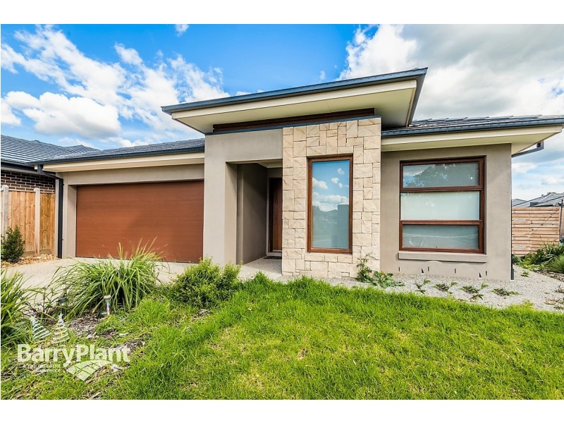 11 Glenfern Street, Keysborough VIC 3173