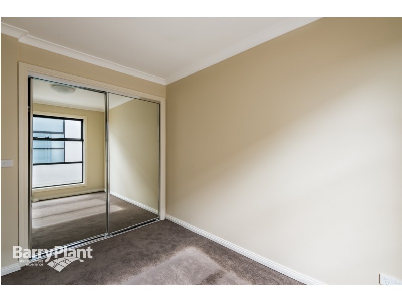 8/7 McFarlane Crescent, Dandenong VIC 3175
