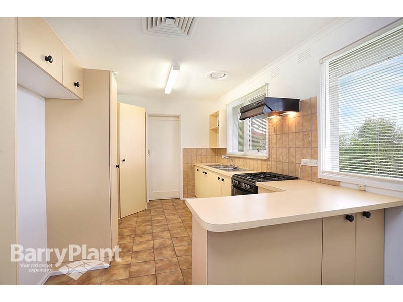 16 Bakers Road, Dandenong North VIC 3175
