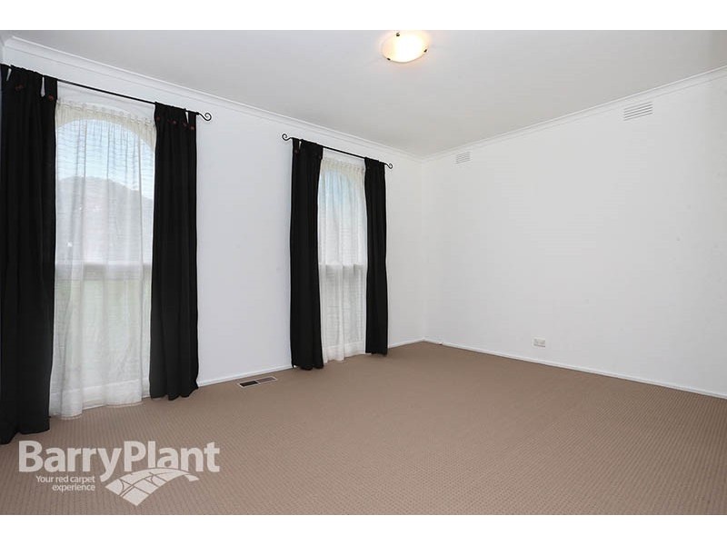 16 Bakers Road, Dandenong North VIC 3175