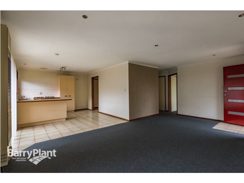 27 Brentwood Drive, Cranbourne North VIC 3977