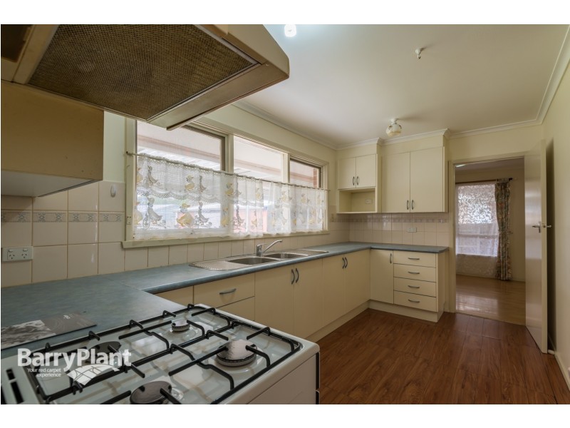 31 Putt Grove, Keysborough VIC 3173