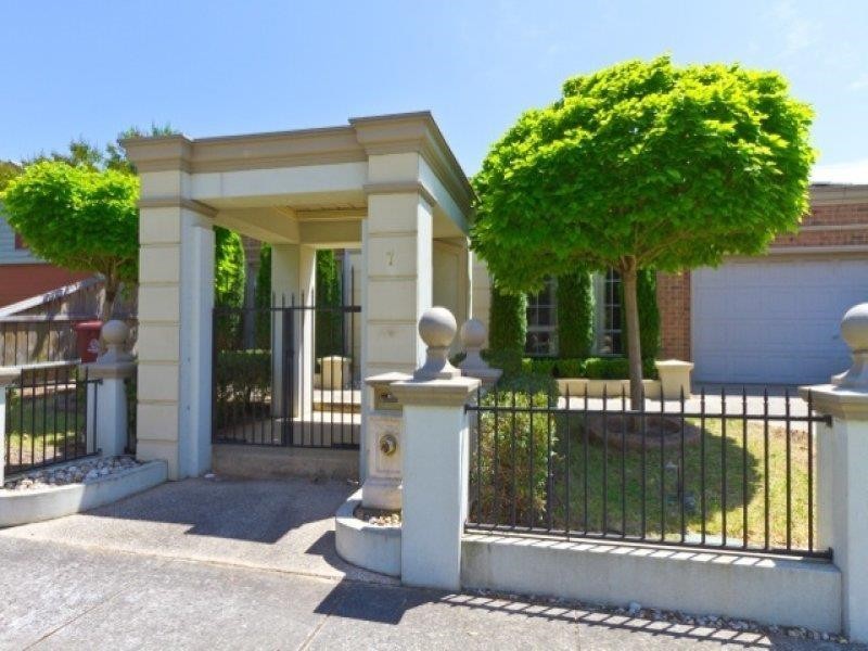 7 Princeton Drive, Keysborough VIC 3173