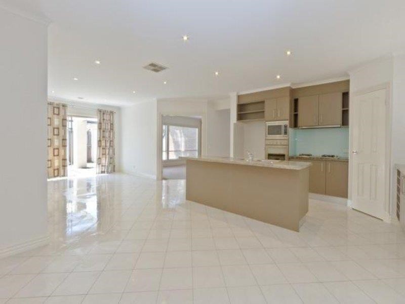 7 Princeton Drive, Keysborough VIC 3173