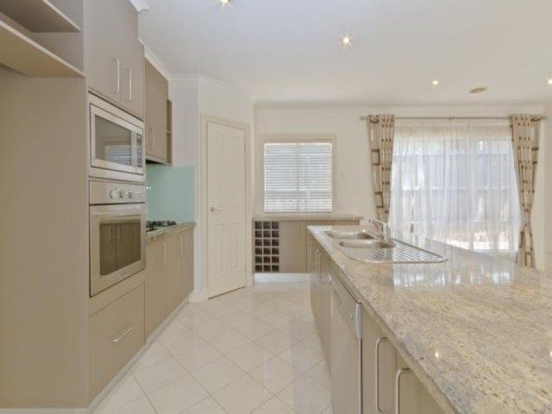 7 Princeton Drive, Keysborough VIC 3173