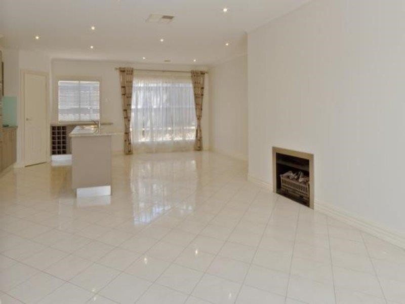 7 Princeton Drive, Keysborough VIC 3173