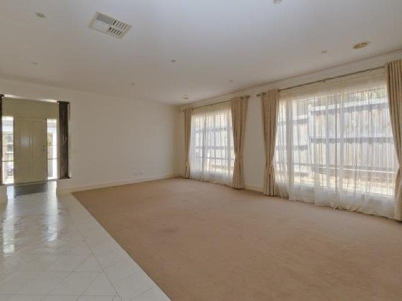 7 Princeton Drive, Keysborough VIC 3173