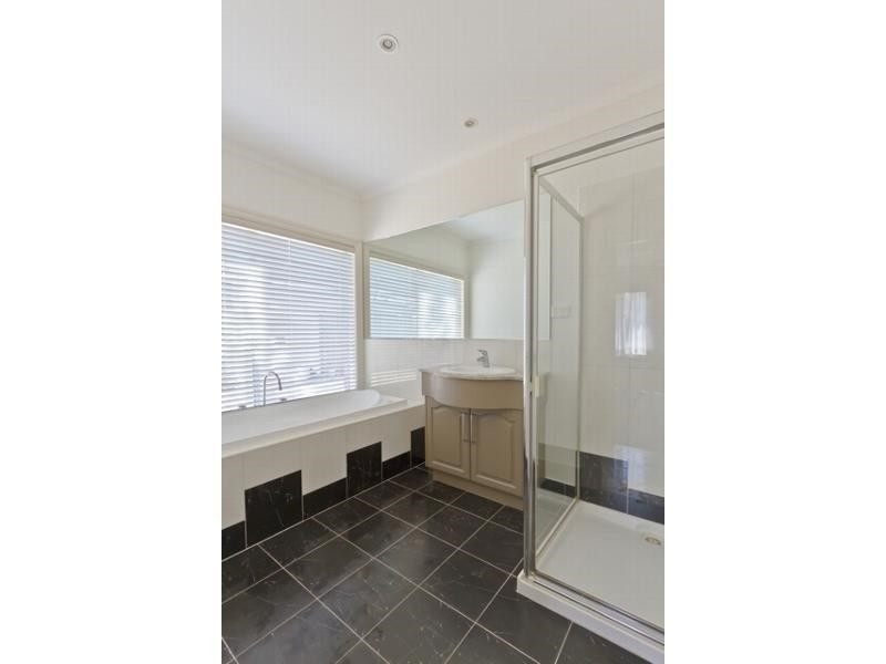 7 Princeton Drive, Keysborough VIC 3173