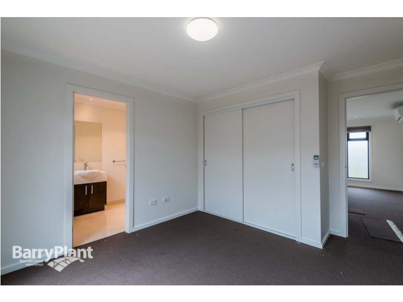 4/13 Wall Street, Noble Park VIC 3174