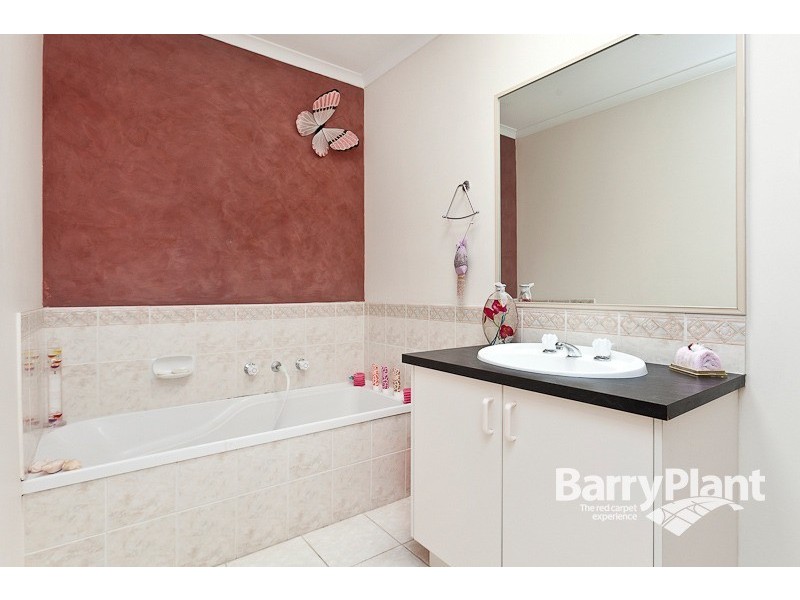 10 Tundra Way, Keysborough VIC 3173