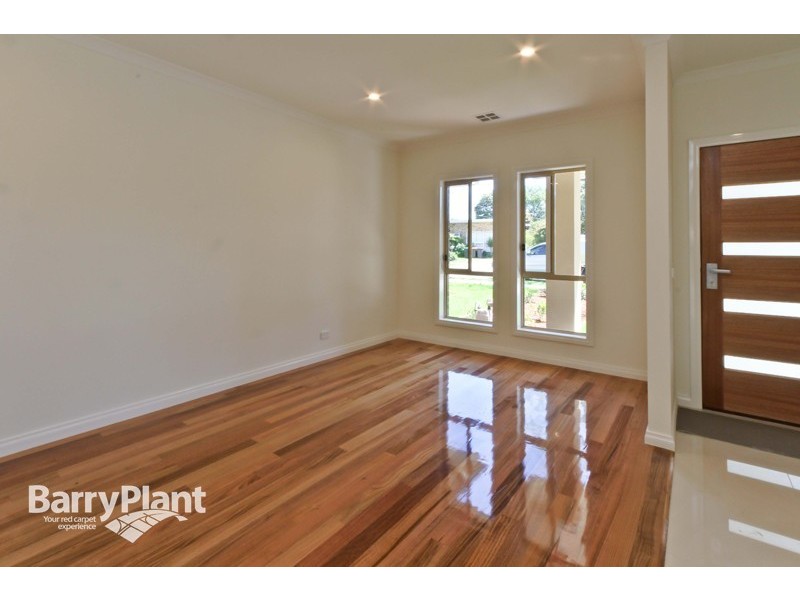 1/36 Dennis Street, Clayton VIC 3168