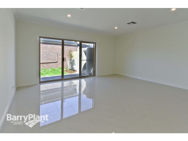 1/36 Dennis Street, Clayton VIC 3168