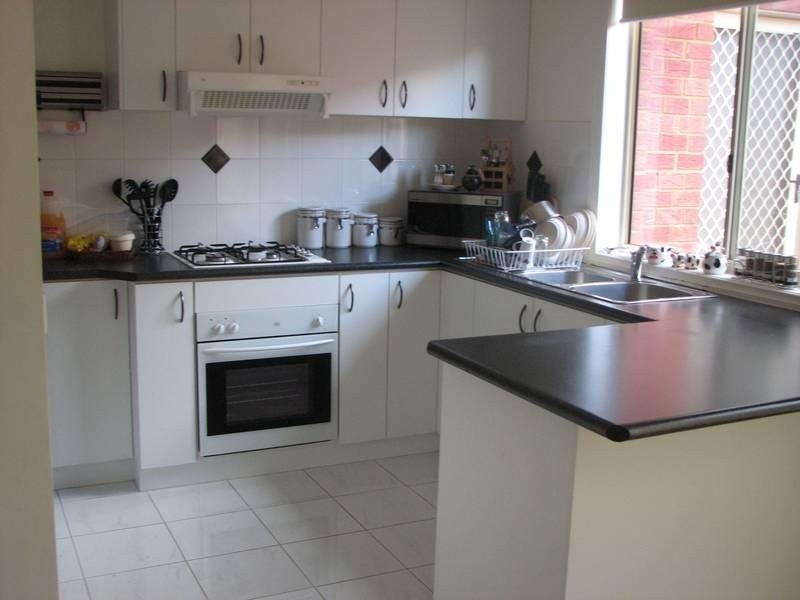 1/5 Kingswood Crescent, Noble Park North VIC 3174