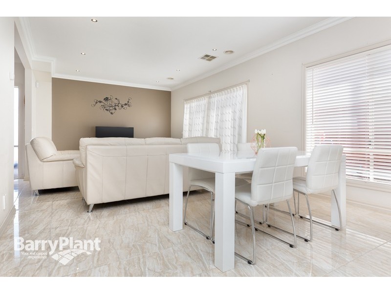 2/20 Napier Street, Dandenong VIC 3175