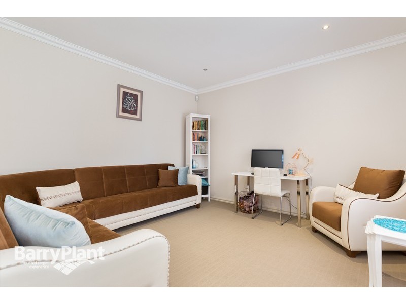 2/20 Napier Street, Dandenong VIC 3175