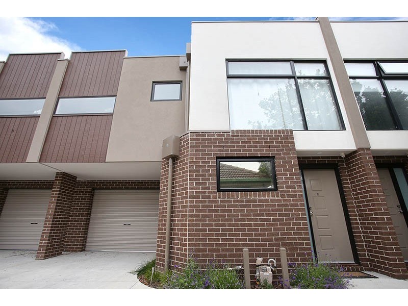 2/11 Wall Street, Noble Park VIC 3174