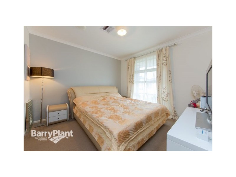 11 Lowell Drive, Keysborough VIC 3173