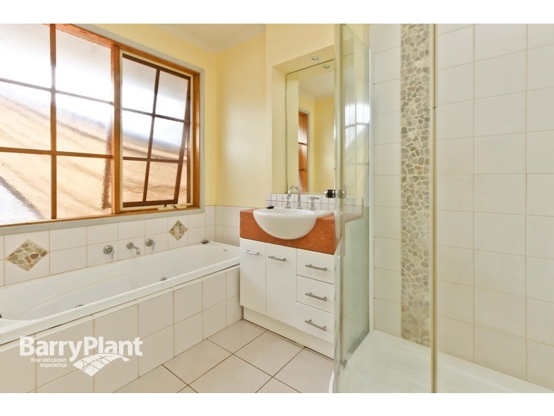 29 Kuringgai Crescent, Noble Park VIC 3174