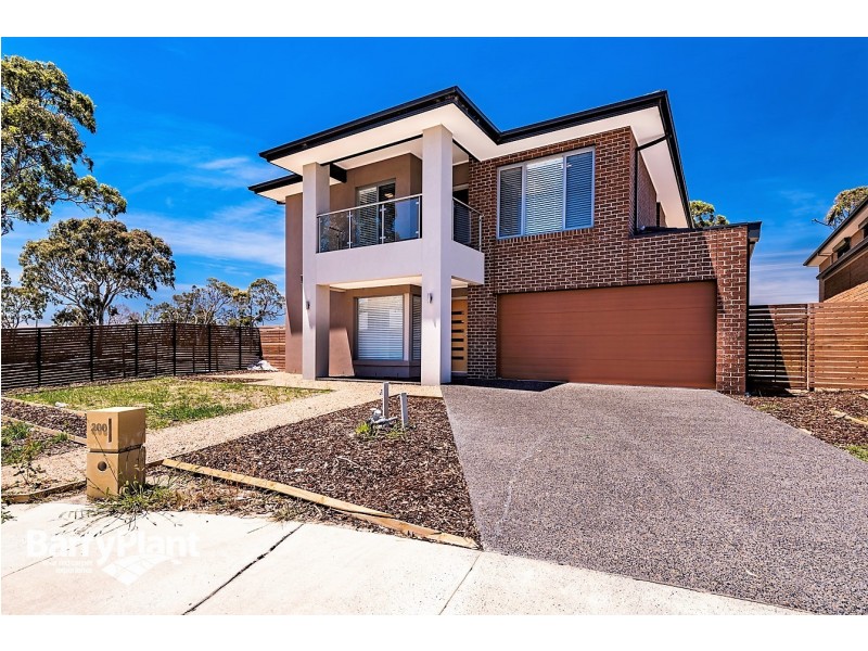 200 Clarendon Drive, Keysborough VIC 3173
