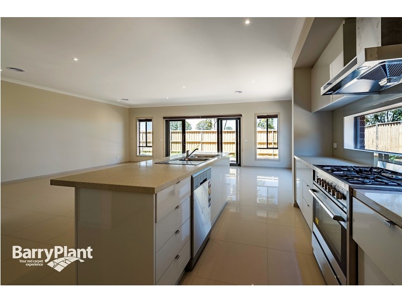 200 Clarendon Drive, Keysborough VIC 3173