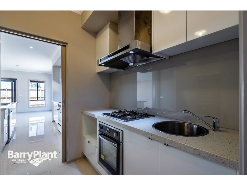 200 Clarendon Drive, Keysborough VIC 3173