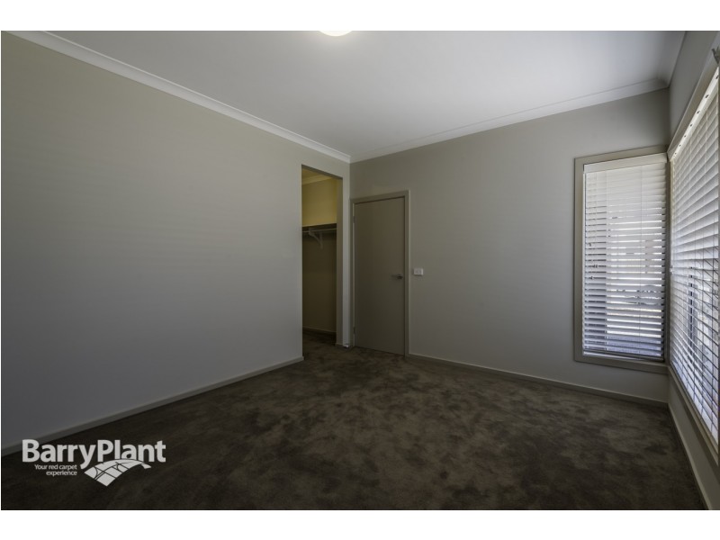 200 Clarendon Drive, Keysborough VIC 3173