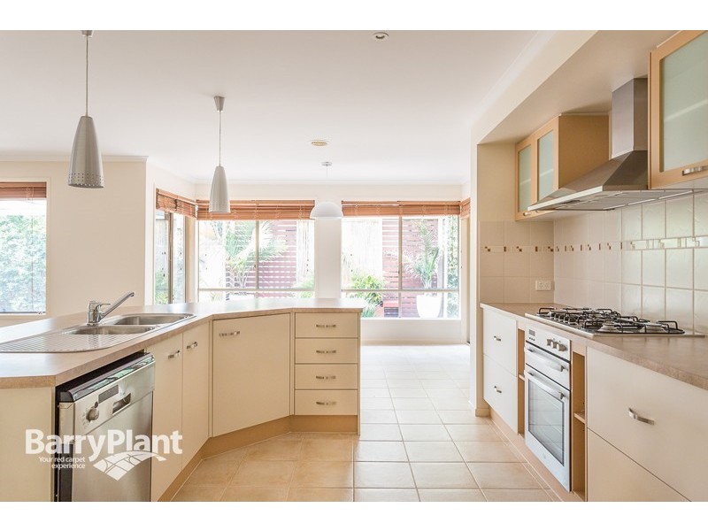 8 Stanford Avenue, Keysborough VIC 3173