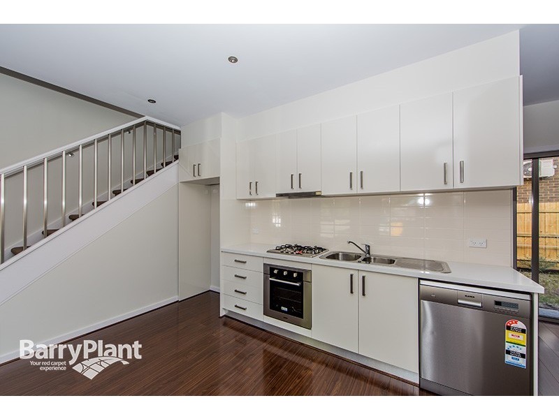 1/2 Bowmore Road, Noble Park VIC 3174