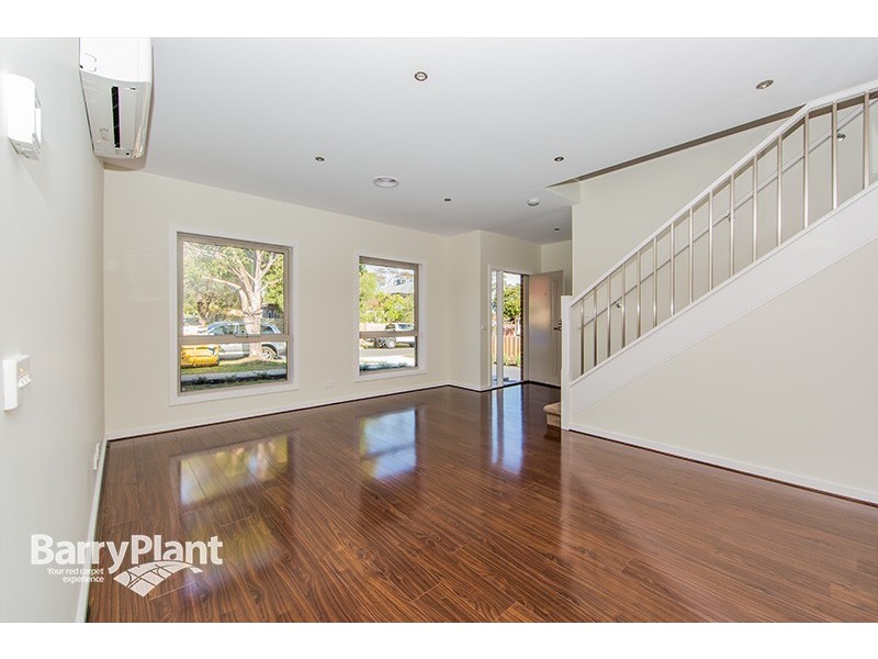 1/2 Bowmore Road, Noble Park VIC 3174