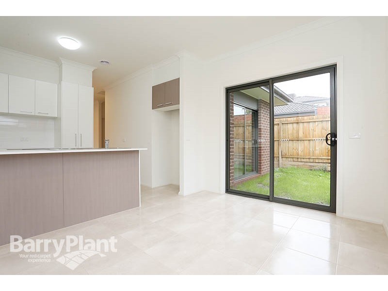 4/24-26 Whitworth Avenue, Springvale VIC 3171