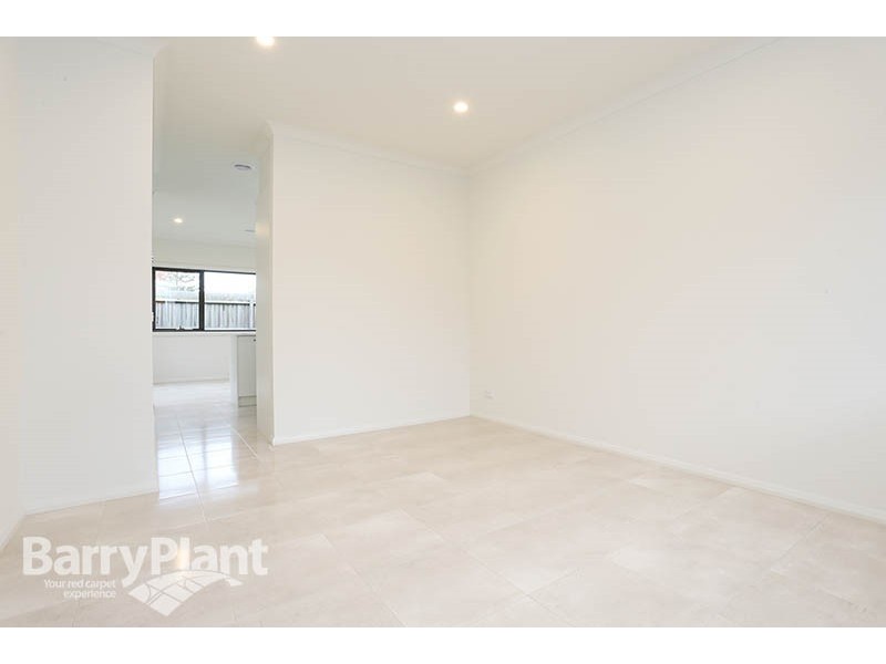 4/24-26 Whitworth Avenue, Springvale VIC 3171