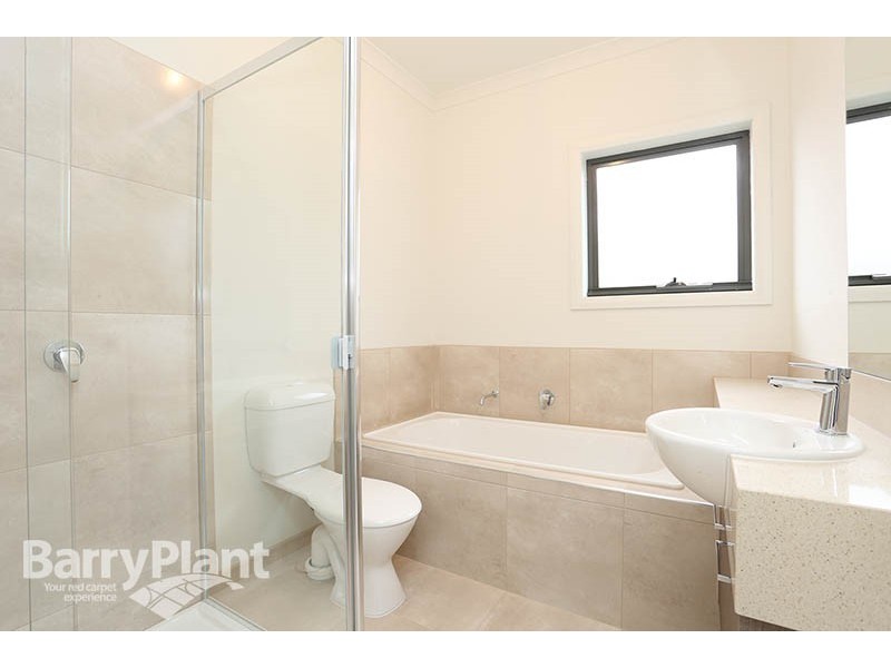 4/24-26 Whitworth Avenue, Springvale VIC 3171