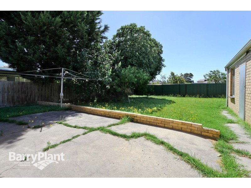 1 Loma Street, Noble Park VIC 3174