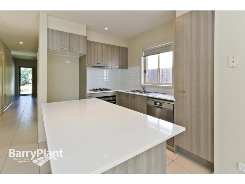 66 Innes Court, Berwick VIC 3806