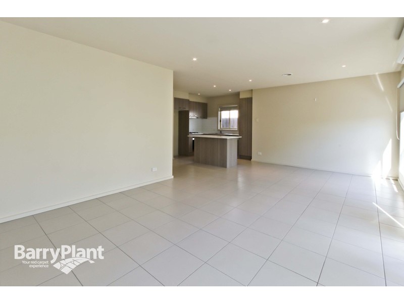 66 Innes Court, Berwick VIC 3806