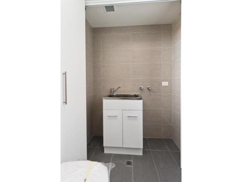 4/12 New Street, Dandenong VIC 3175