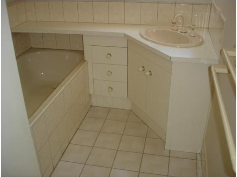 10 Dunblane Road, Noble Park VIC 3174