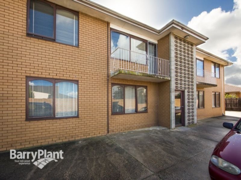 2/10 Stud Road, Dandenong VIC 3175