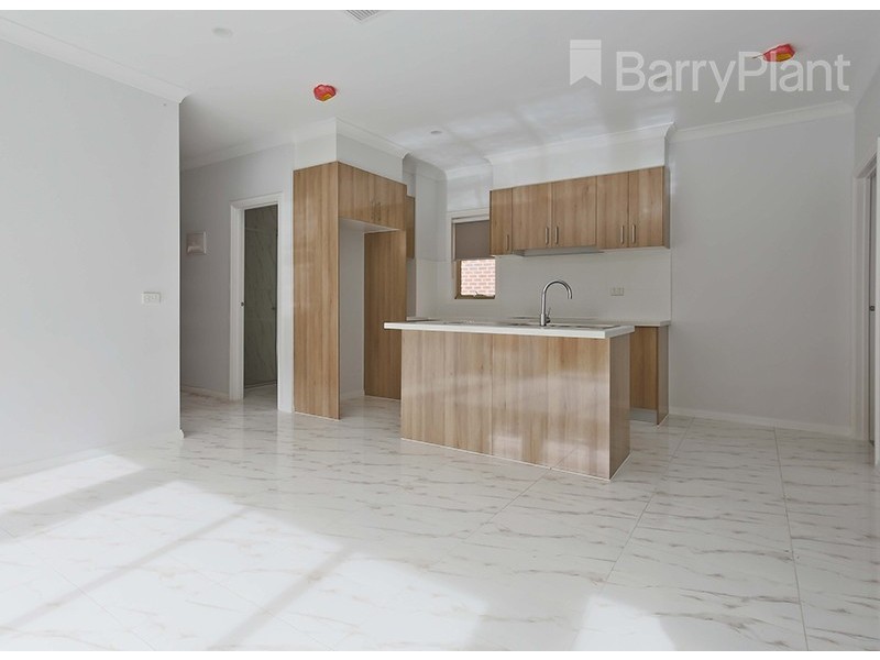 3/5 Elray Avenue, Dandenong VIC 3175