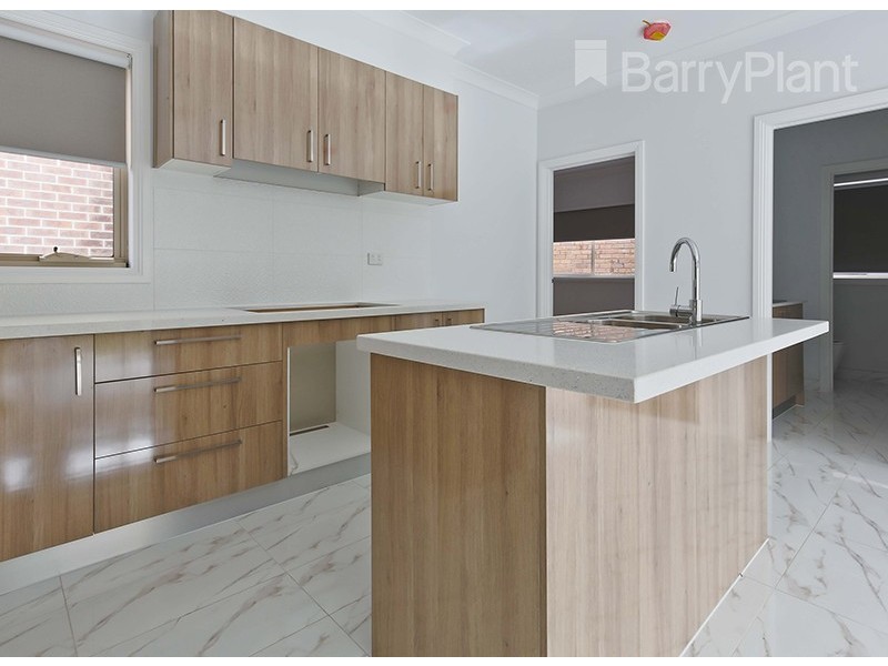 3/5 Elray Avenue, Dandenong VIC 3175