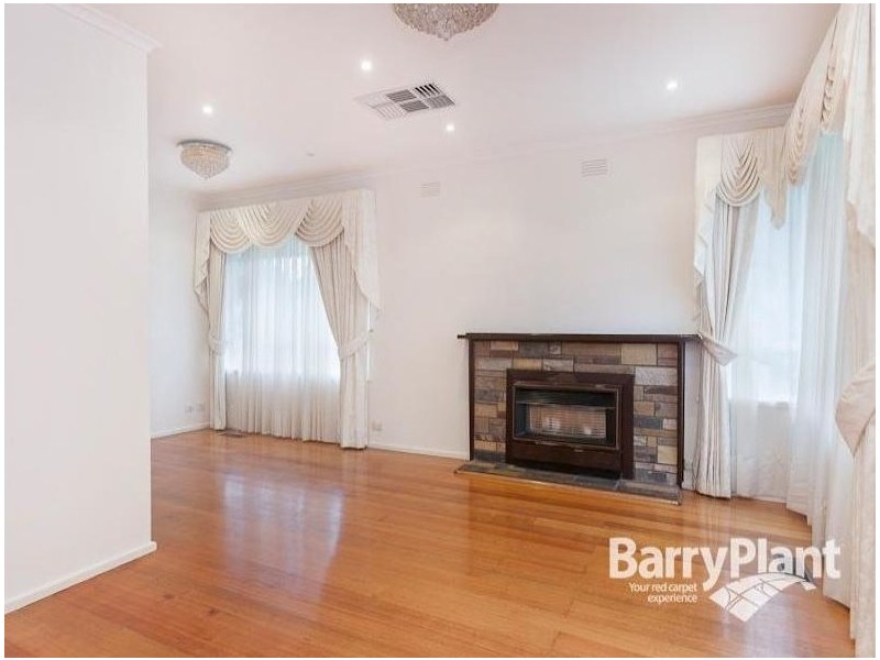 8 Laemmle St, Dandenong North VIC 3175