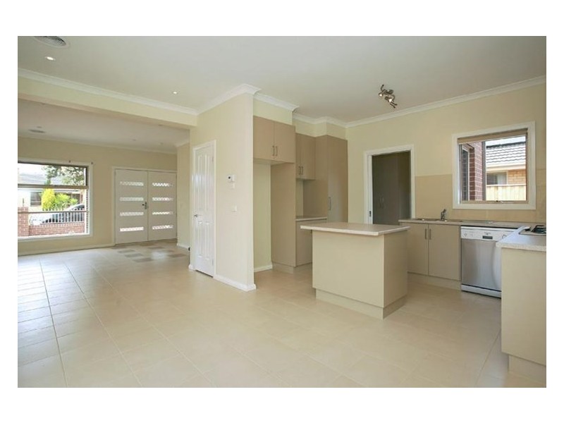 1/8 Valerie Street, Noble Park VIC 3174