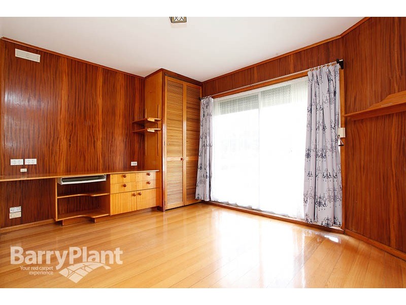 8 Hampstead Rd, Noble Park North VIC 3174