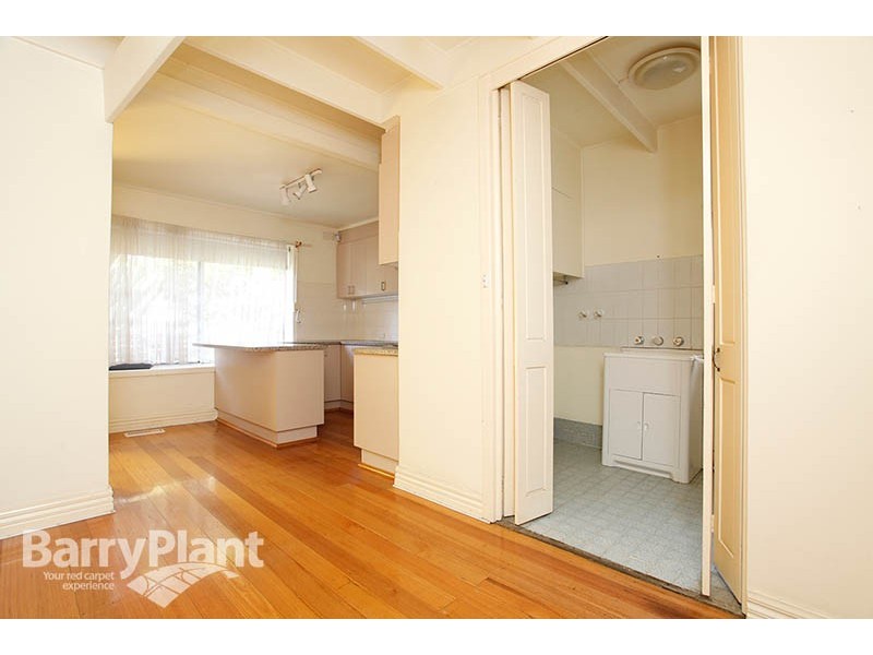 8 Hampstead Rd, Noble Park North VIC 3174