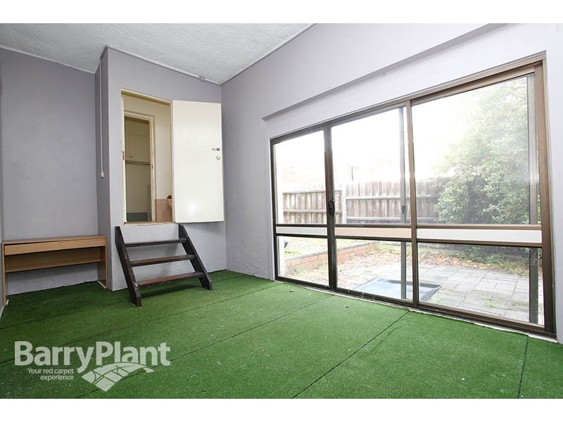 8 Hampstead Rd, Noble Park North VIC 3174