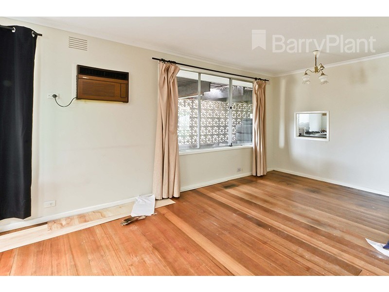 34 Illawarra Cres, Dandenong North VIC 3175