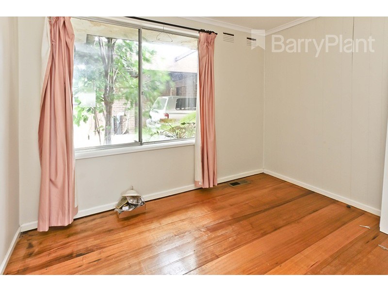 34 Illawarra Cres, Dandenong North VIC 3175