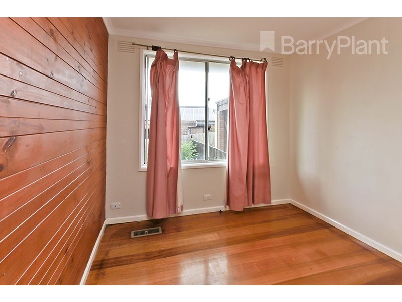 34 Illawarra Cres, Dandenong North VIC 3175